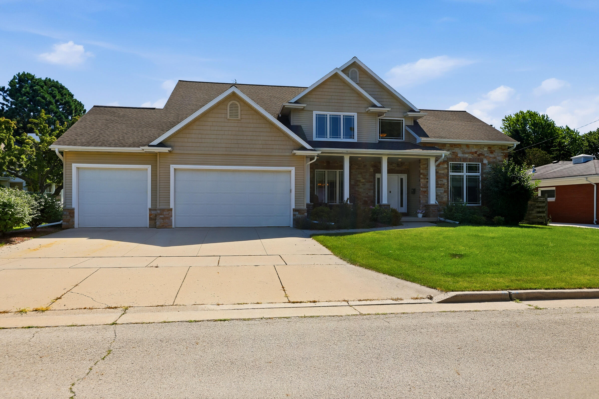 1606 South Carver Lane Appleton, WI 54914 - Photo 8 of 66 1606SCarverLn-2