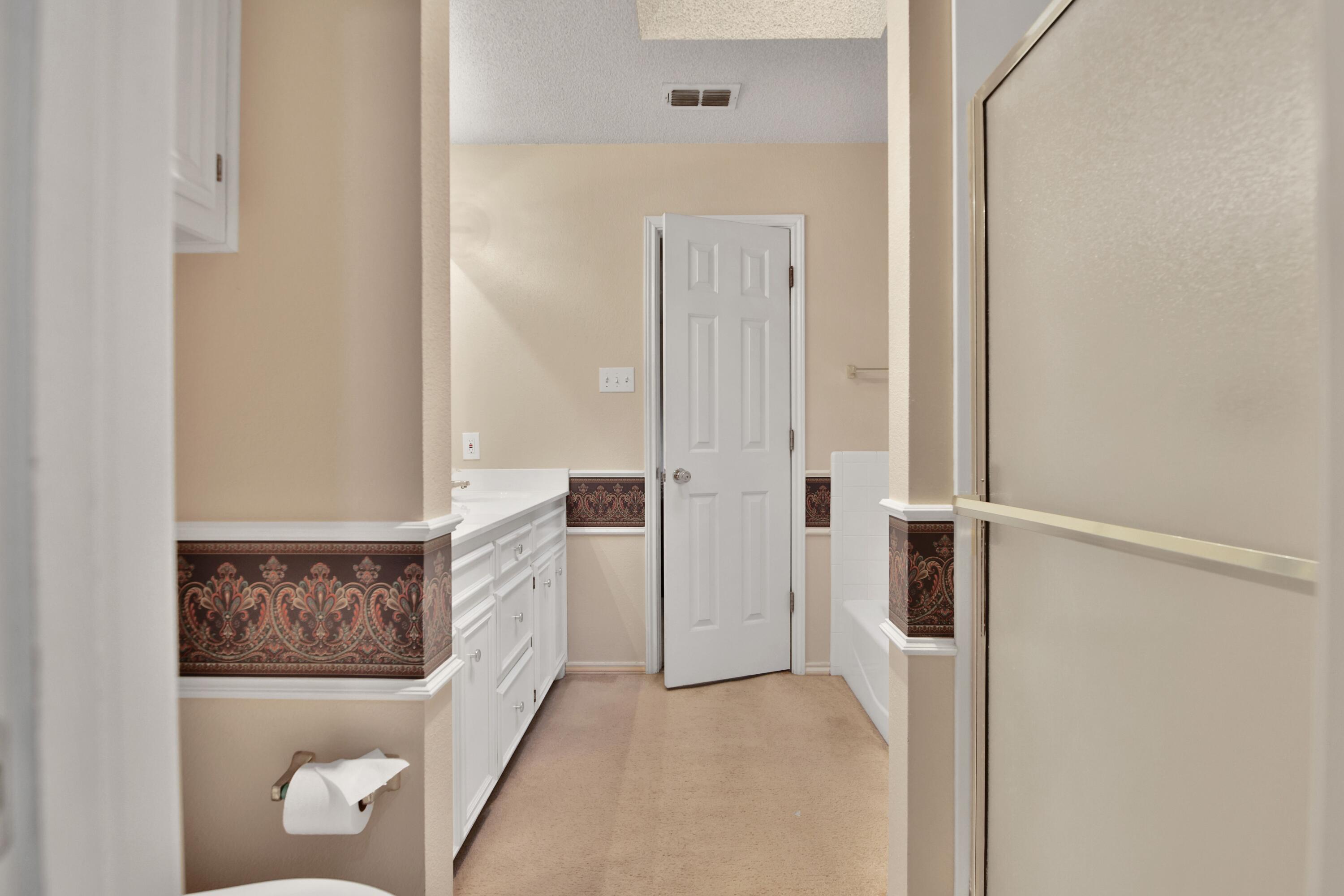 2322 94th Street Lubbock, TX 79423 - Photo 23 of 29 IMG_3925