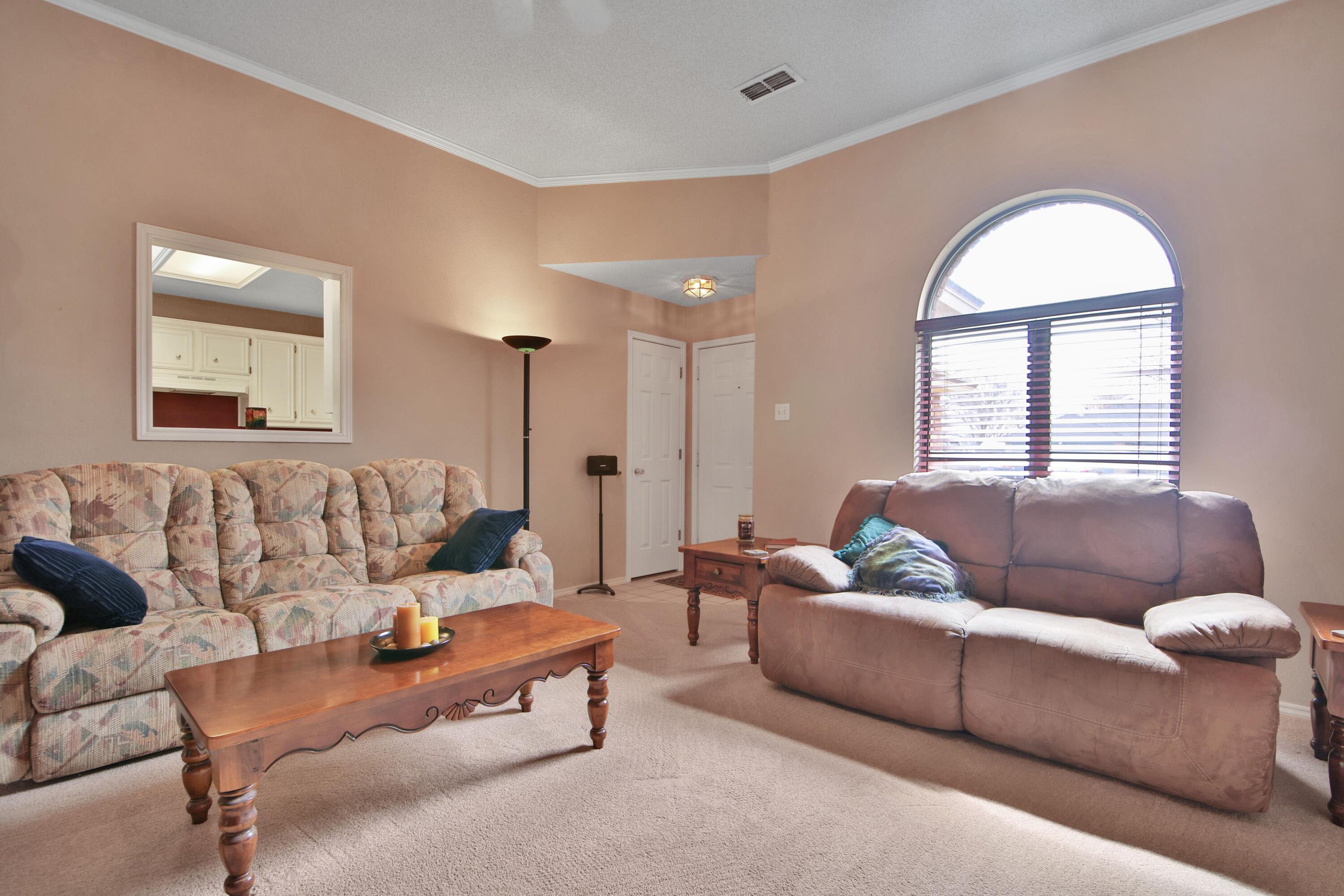 2322 94th Street Lubbock, TX 79423 - Photo 4 of 29 IMG_3902