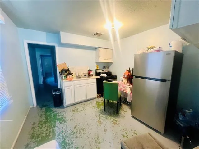 $1,200 | 4129 Hollygrove Street, New Orleans, LA 70118