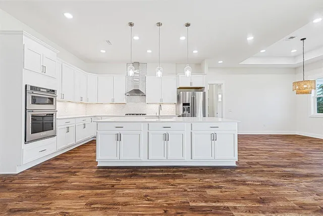 $989,000 | 256 Plantation Drive, Manning, SC 29102