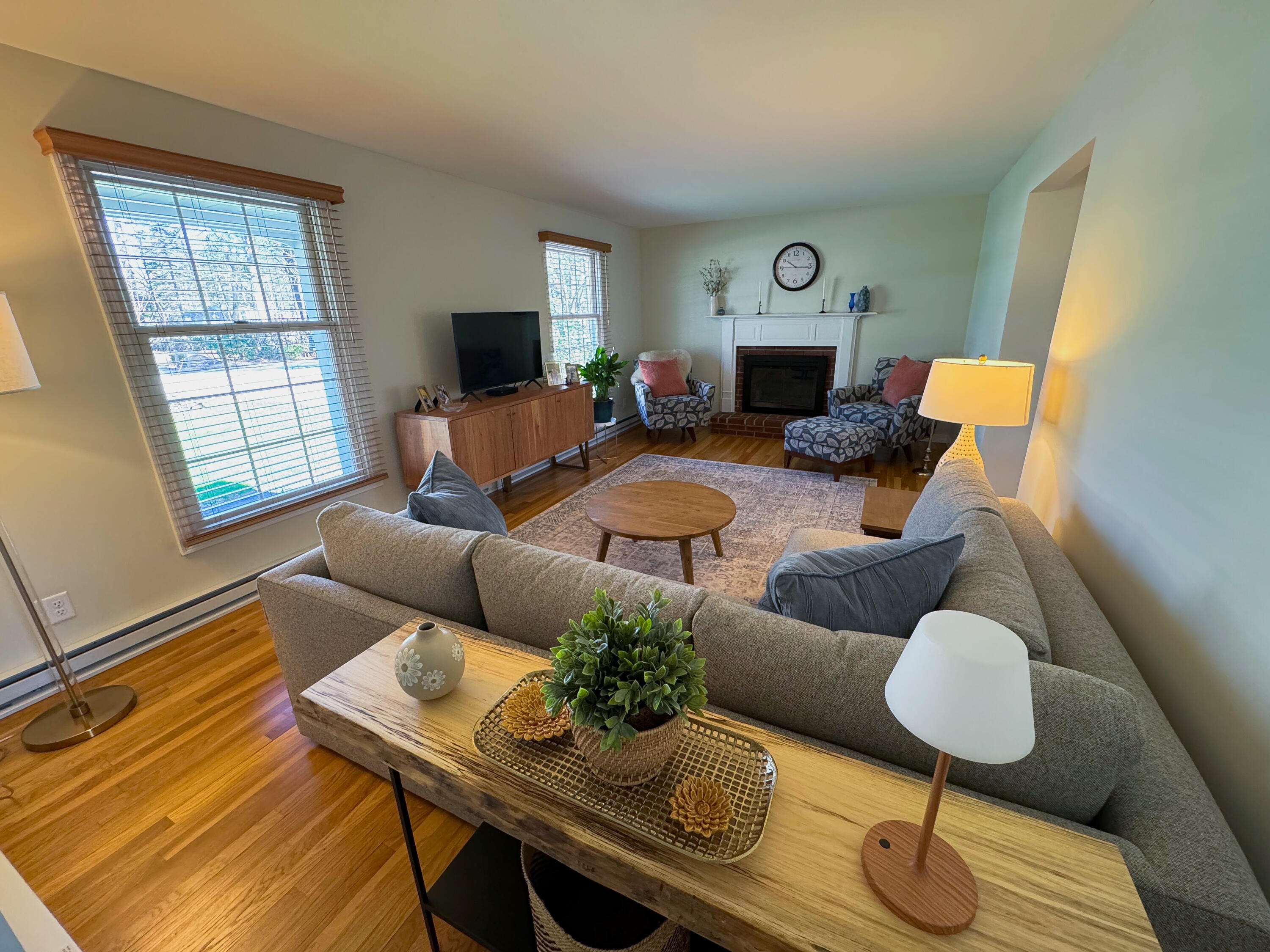 17 Oak Bluff Road Kennebunk, ME 04043 - Photo 32 of 50 Living Room