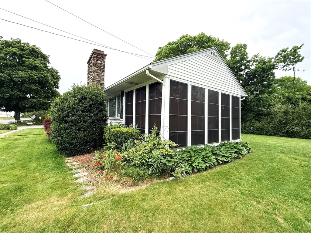 33 Slater Street Webster, MA 01570 - Photo 23 of 24