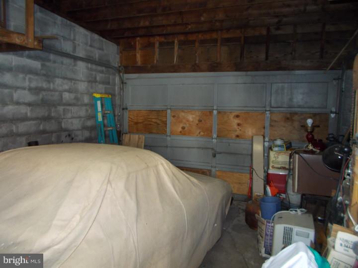 1120 Spring Street Reading, PA 19604 - Photo 3 of 15 Garage
