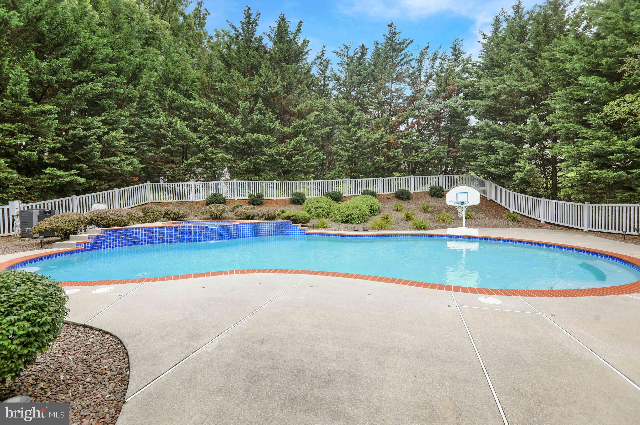 4189 Hill Terrace Drive Sinking Spring, PA 19608 - Photo 18 of 75