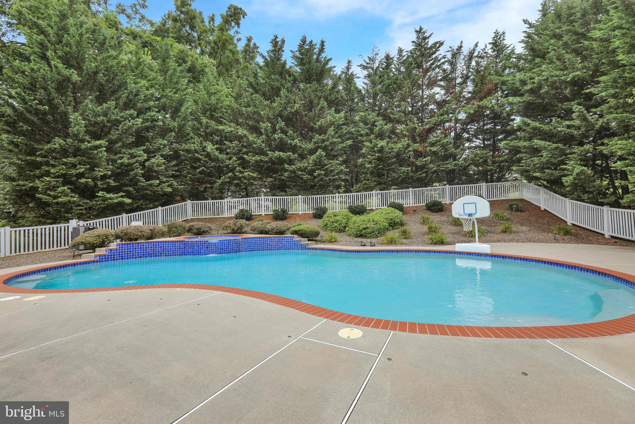 4189 Hill Terrace Drive Sinking Spring, PA 19608 - Photo 20 of 75