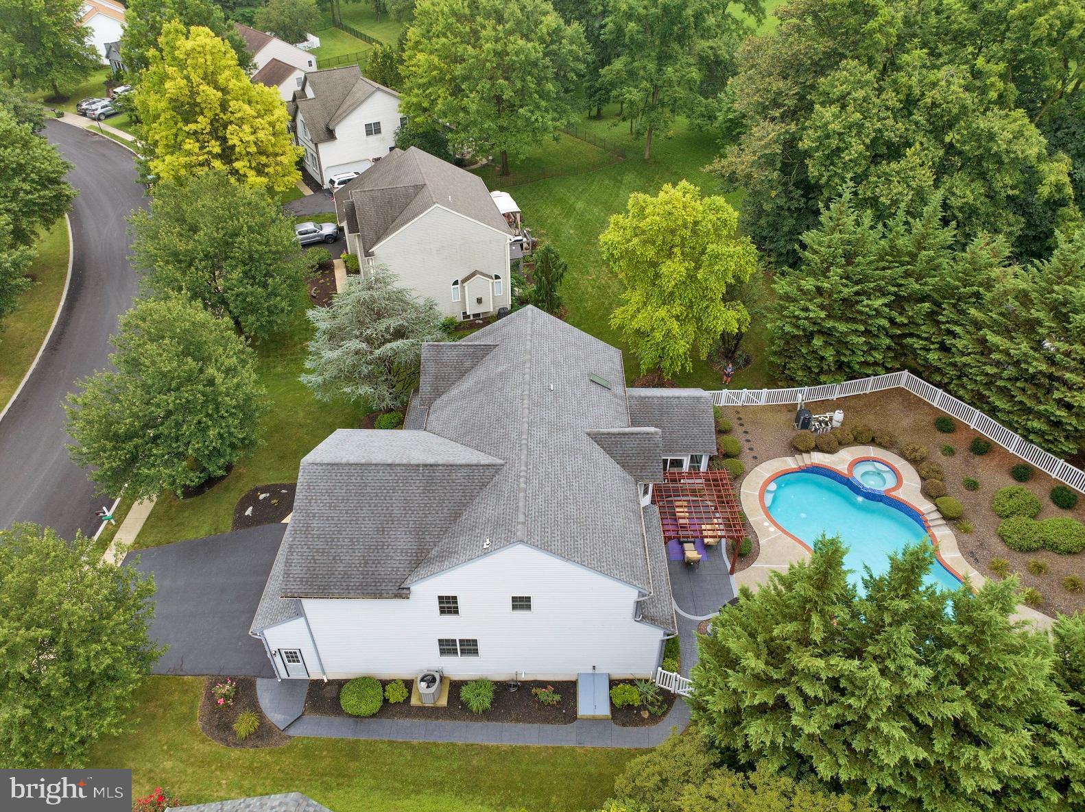 4189 Hill Terrace Drive Sinking Spring, PA 19608 - Photo 10 of 75