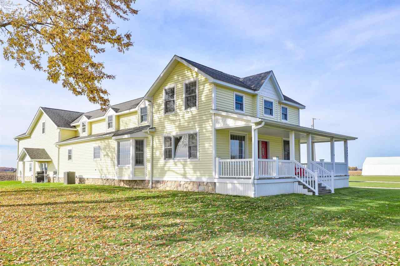 9840 Bender Road Frankenmuth, MI 48734 - Photo 4 of 95 50061989-3.JPG