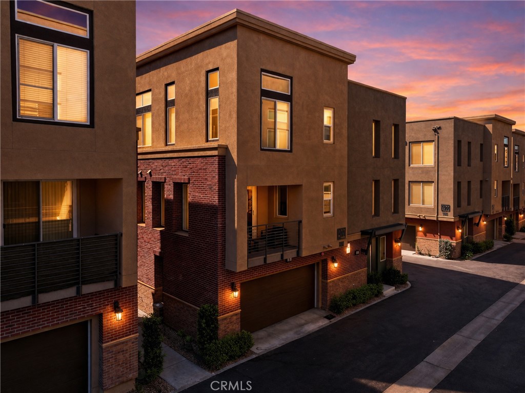 422 West Rte 66, Unit 29 Glendora, CA 91740 - Photo 1 of 39