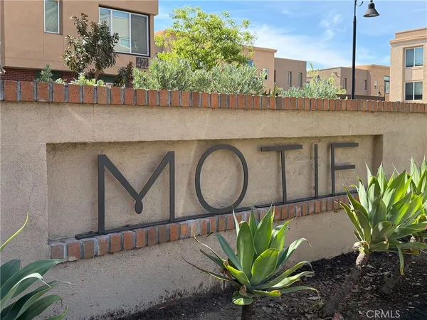 $599,000 | 422 West Rte 66, Unit 29, Glendora, CA 91740