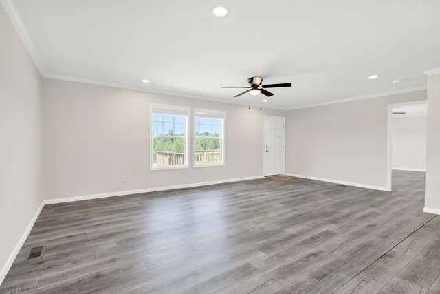 $324,500 | 253 Cross Estates Lane, Cross, SC 29436