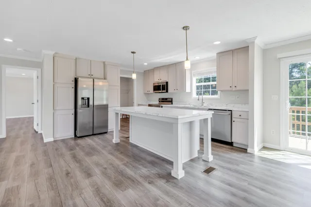 $324,500 | 253 Cross Estates Lane, Cross, SC 29436