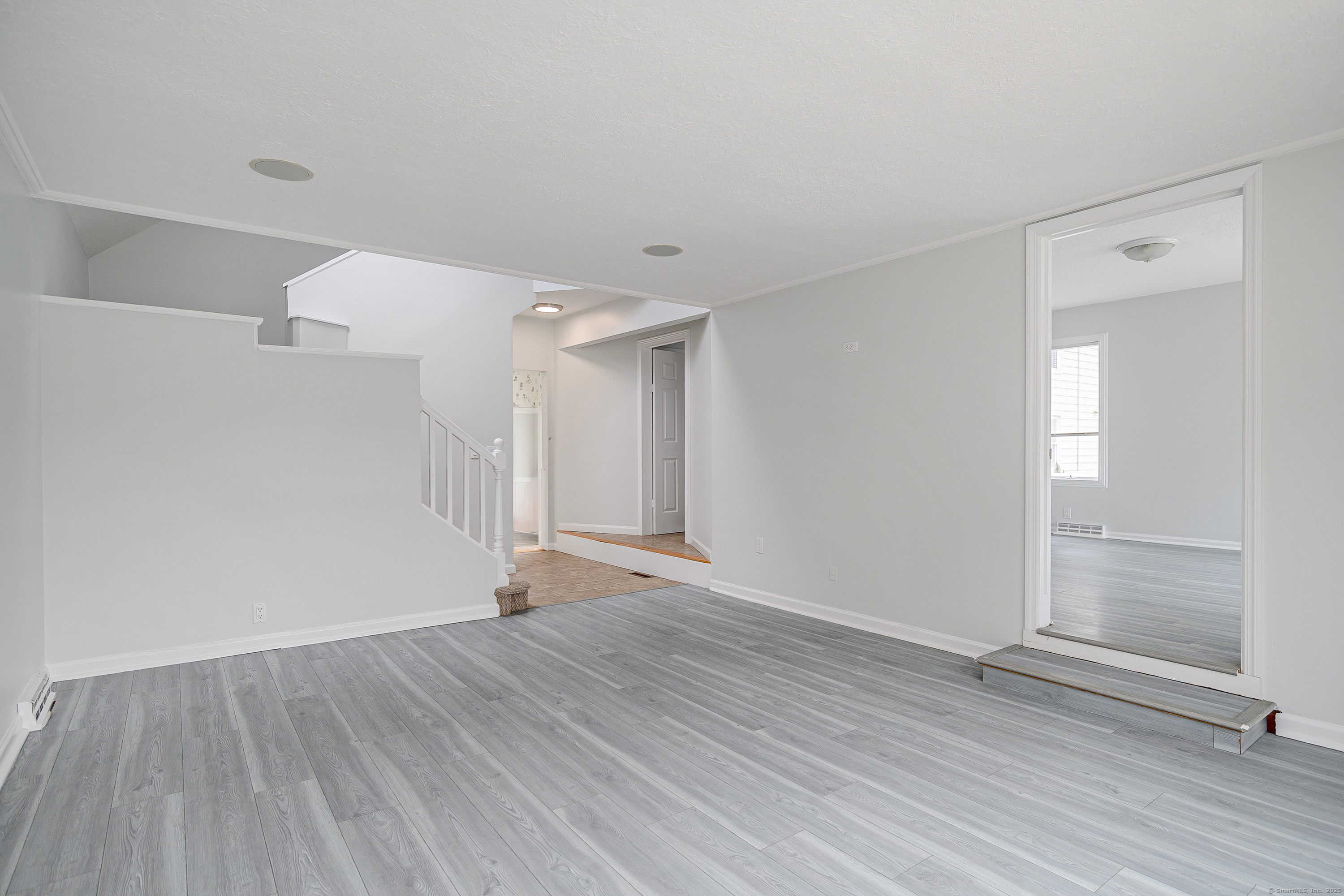 316 Reef Road Fairfield, CT 06824 - Photo 13 of 33