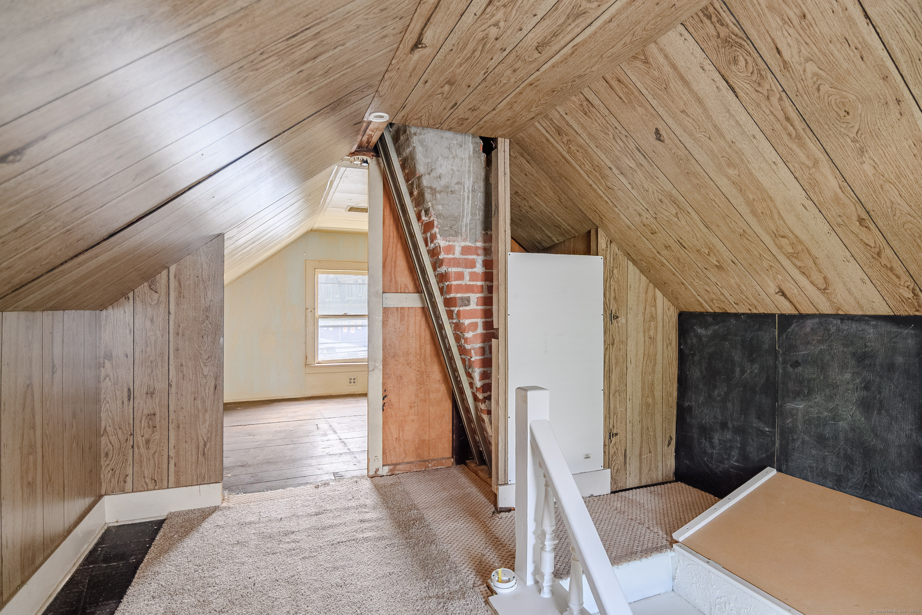 316 Reef Road Fairfield, CT 06824 - Photo 24 of 33 a view of entryway