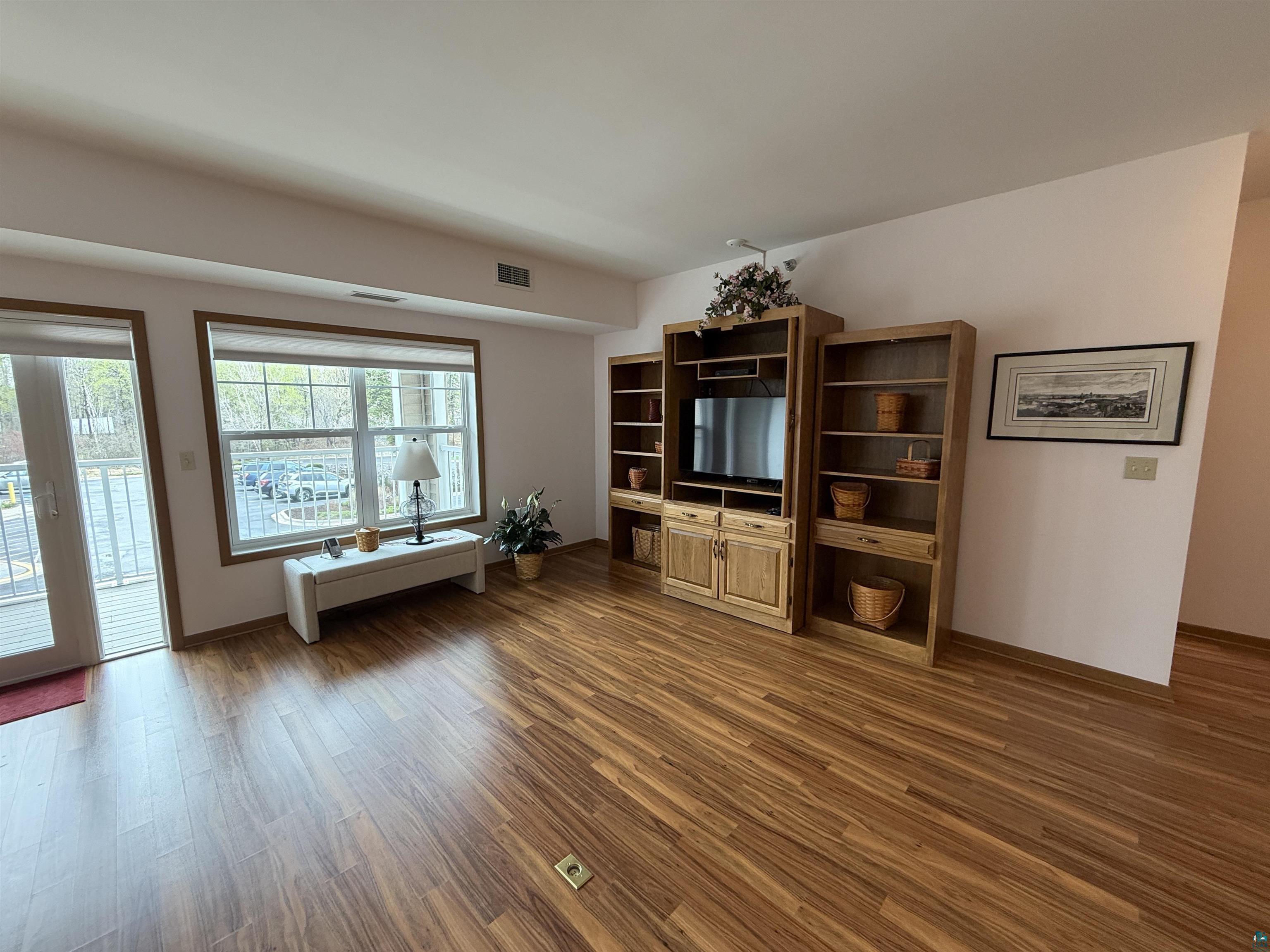 4042 Haines Road, Unit 212 Duluth, MN 55811 - Photo 6 of 28