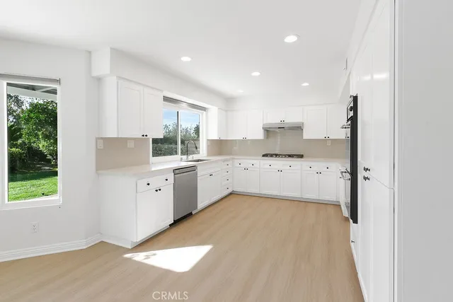 $7,775 | 29950 Rolling Ridge Drive, Agoura Hills, CA 91301