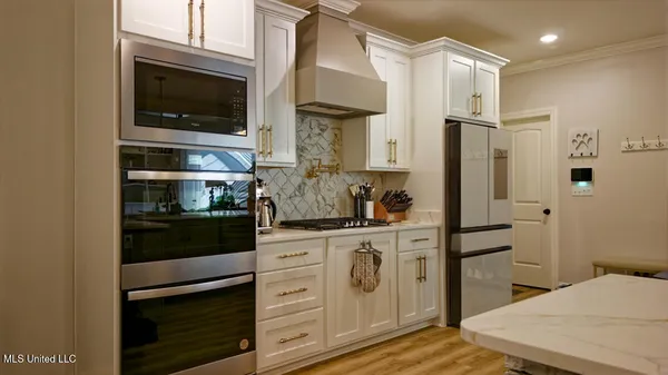 $685,000 | 11282 Vicki's Lane, Olive Branch, MS 38654
