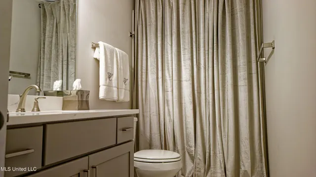 $685,000 | 11282 Vicki's Lane, Olive Branch, MS 38654