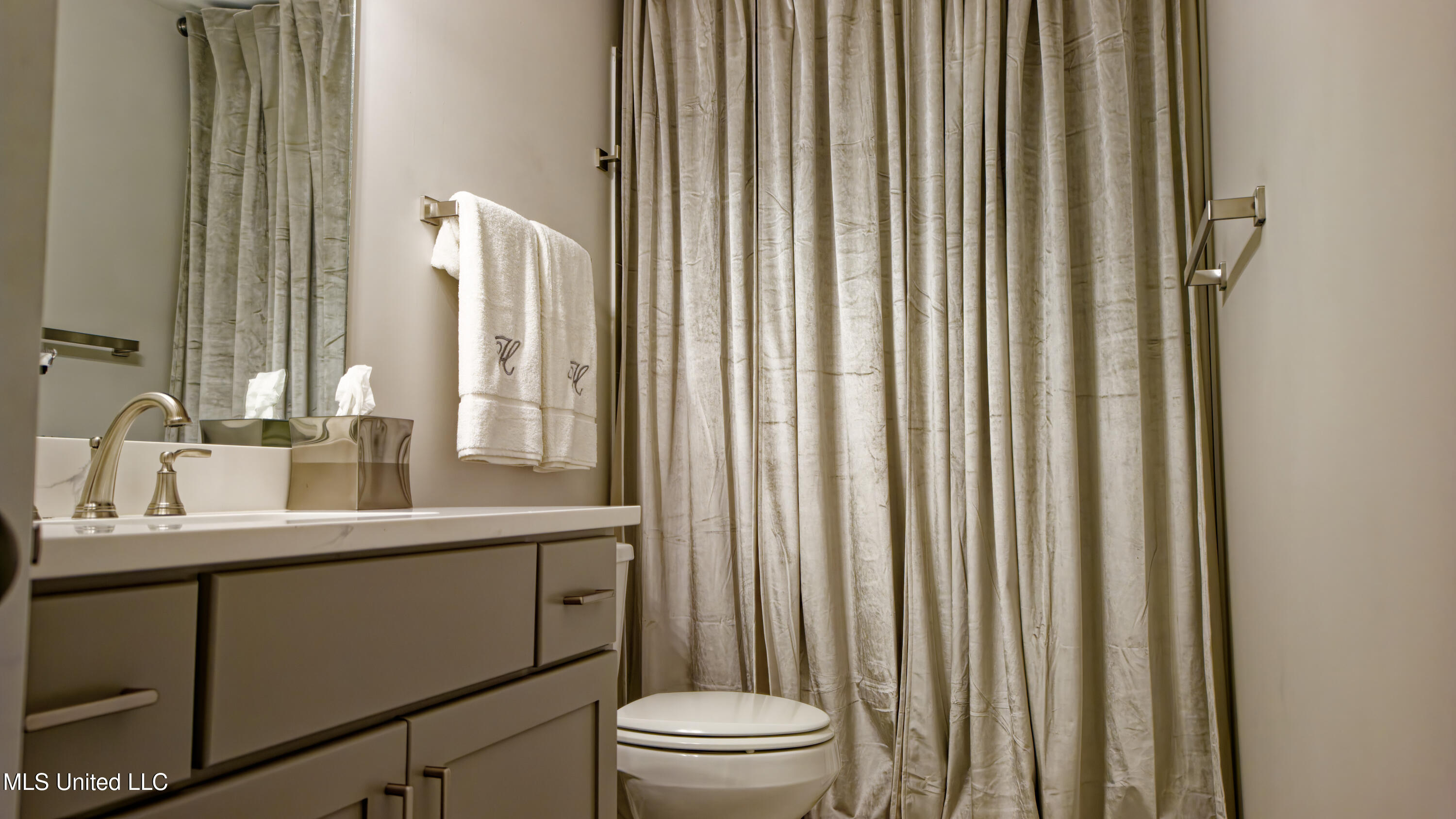 11282 Vicki's Lane Olive Branch, MS 38654 - Photo 34 of 47 DJI_20251115122848_0483_D_DxO