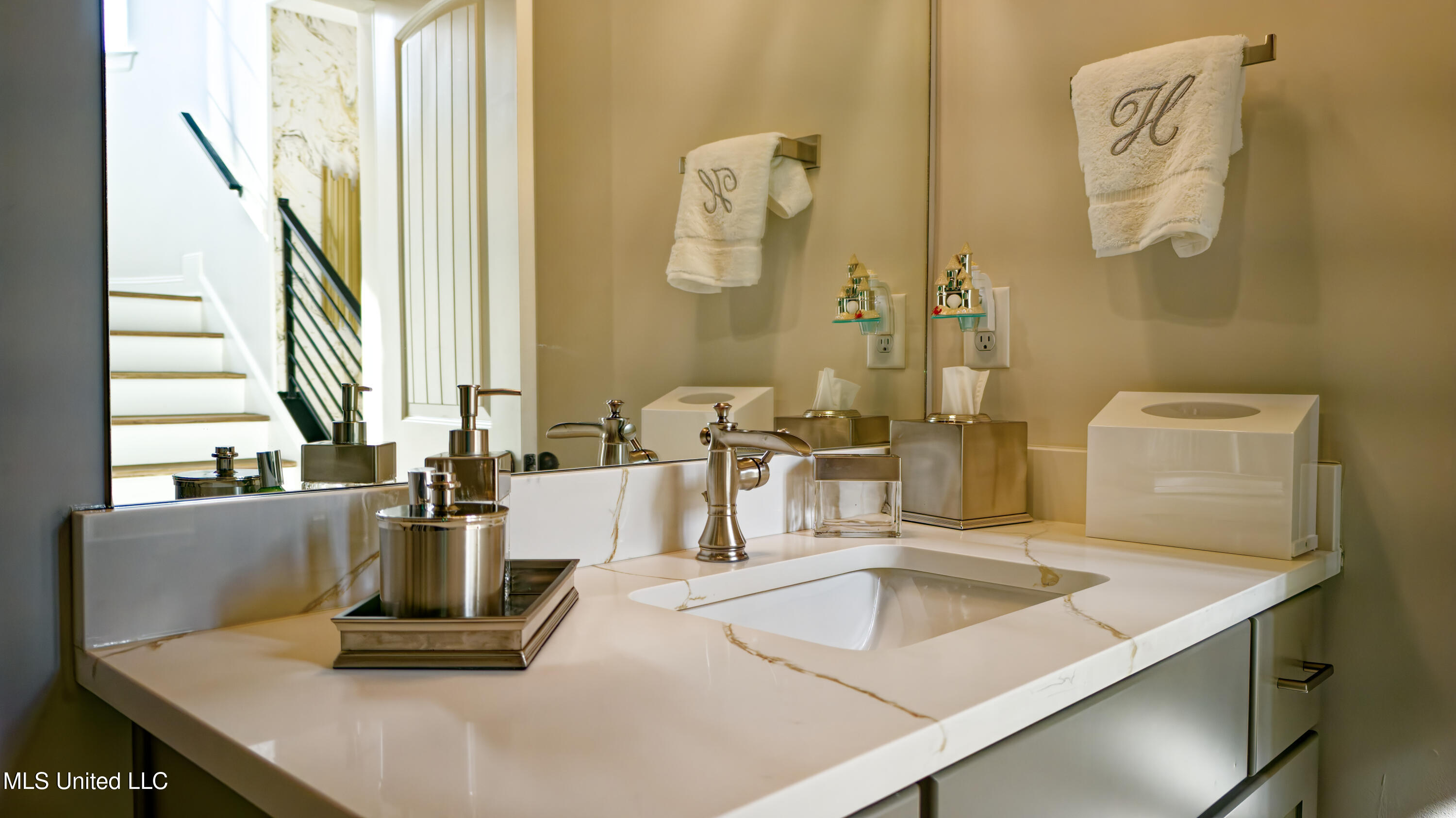 11282 Vicki's Lane Olive Branch, MS 38654 - Photo 35 of 47 DJI_20251115120525_0430_D_DxO