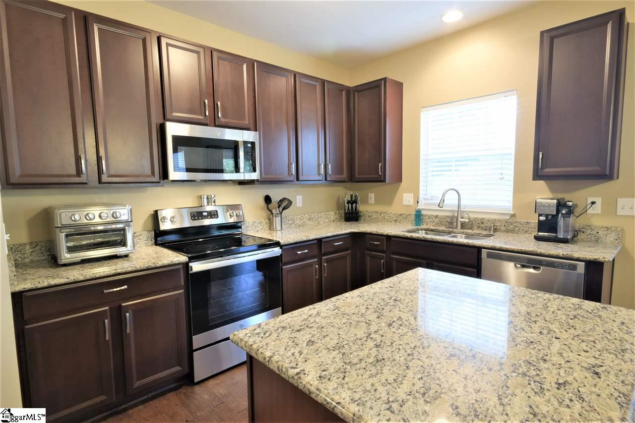 6 Ridgeleigh Way Simpsonville, SC 29681 - Photo 9 of 35 Gallery Image 9