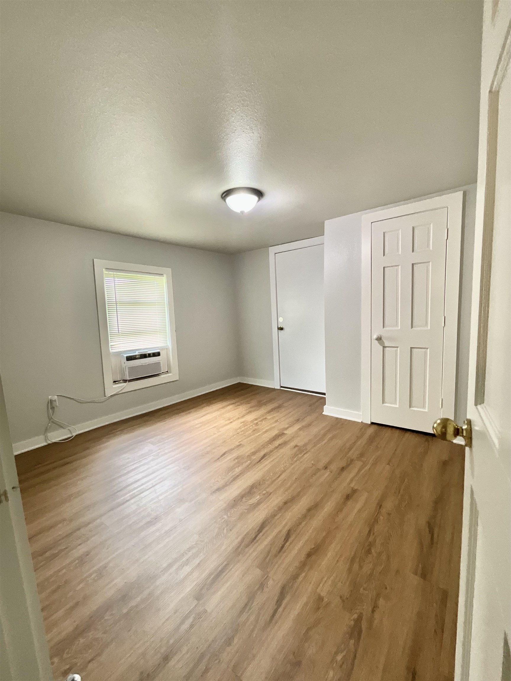655 North 2nd Street Silsbee, TX 77656 - Photo 23 of 28