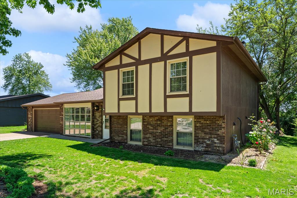 904 Fort Henry Road Belleville, IL 62221 - Photo 3 of 35