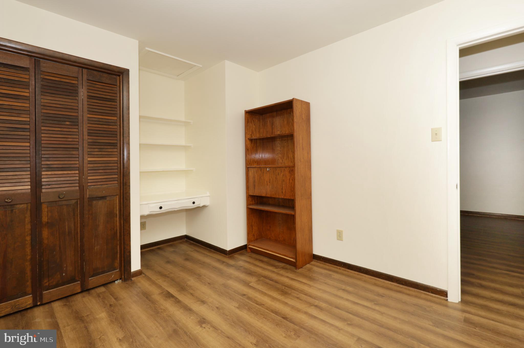 11800 Wolf Run Lane Clifton, VA 20124 - Photo 32 of 56 Bedroom #2