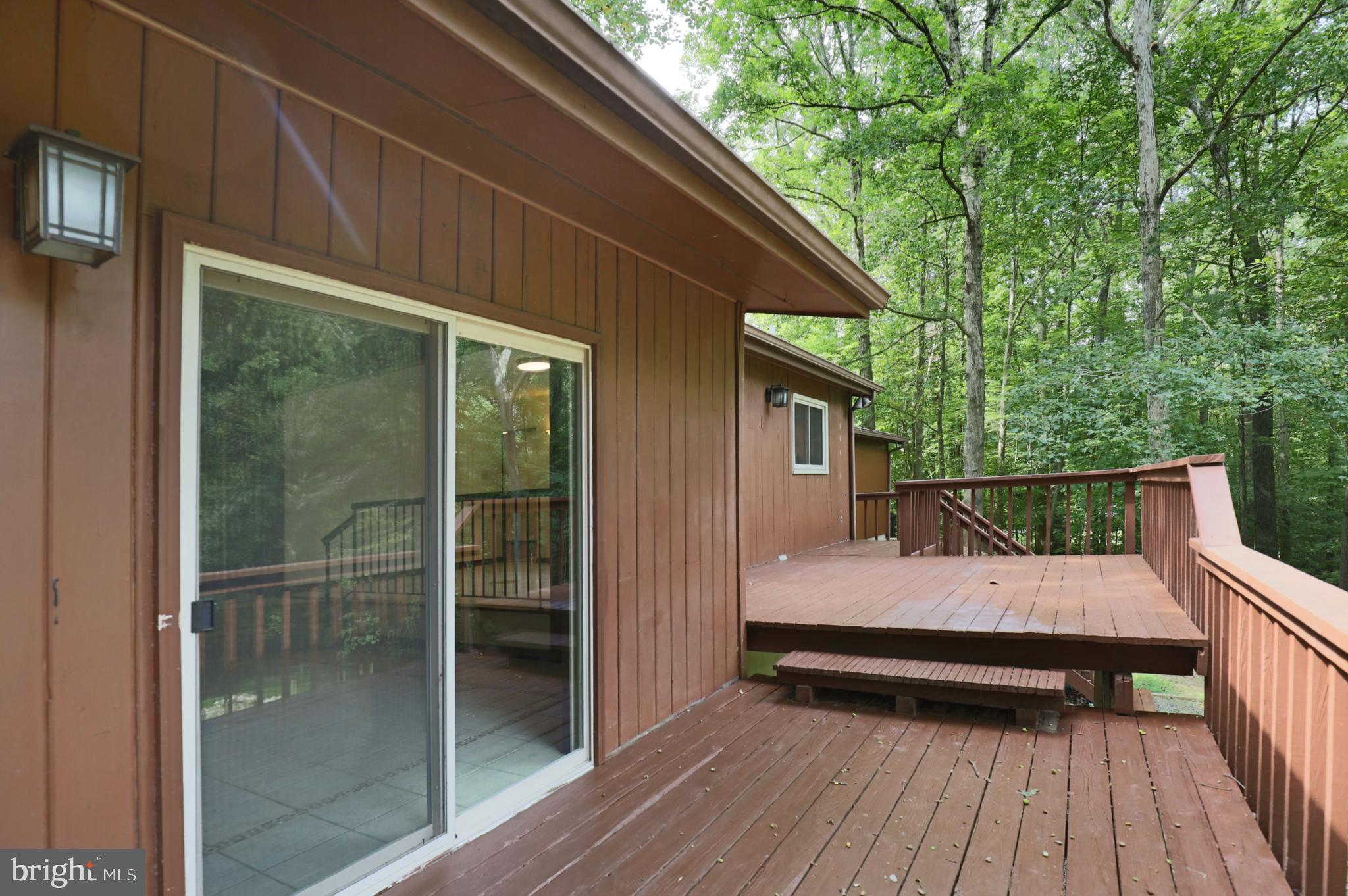 11800 Wolf Run Lane Clifton, VA 20124 - Photo 50 of 56 2-Level Deck