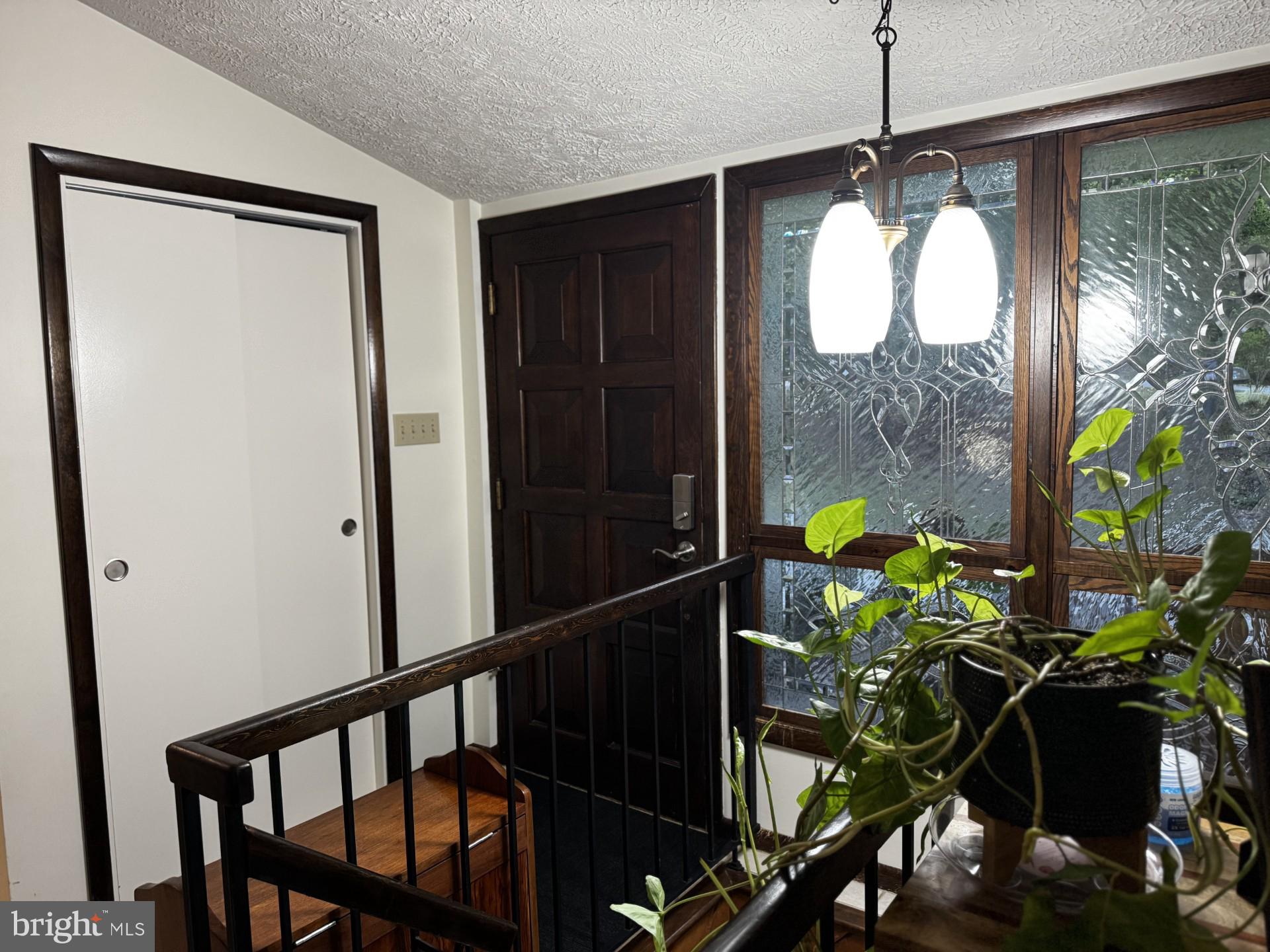 11800 Wolf Run Lane Clifton, VA 20124 - Photo 5 of 56 Foyer