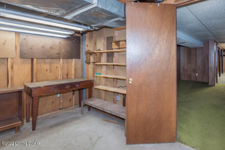 513 Brookview Road Louisville, KY 40207 - Photo 40 of 68 029