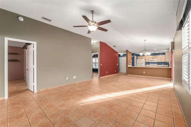 $329,900 | 620 Nuevo Leon Lane, The Villages, FL 32159
