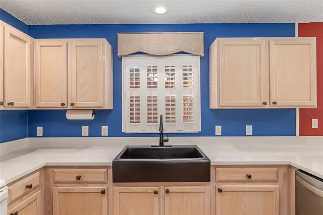 $329,900 | 620 Nuevo Leon Lane, The Villages, FL 32159