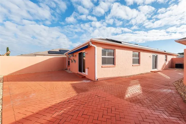 $329,900 | 620 Nuevo Leon Lane, The Villages, FL 32159