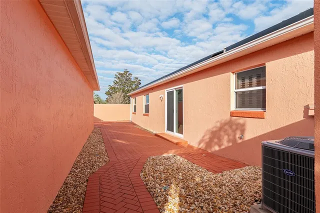 $329,900 | 620 Nuevo Leon Lane, The Villages, FL 32159