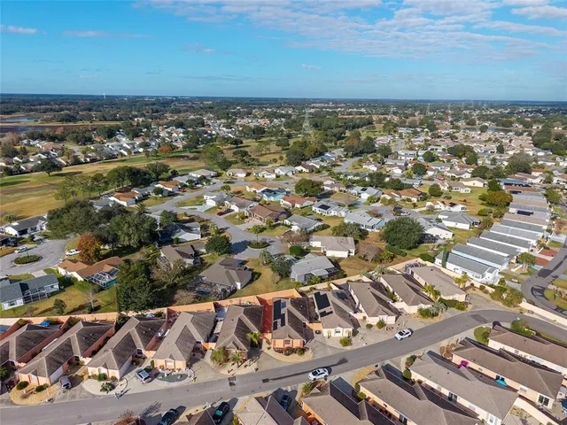 $329,900 | 620 Nuevo Leon Lane, The Villages, FL 32159