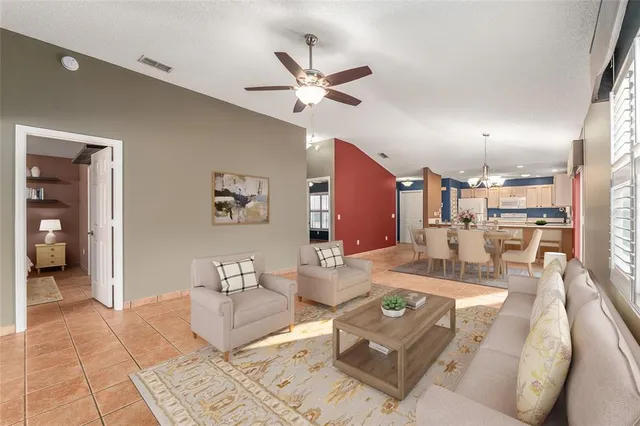 $329,900 | 620 Nuevo Leon Lane, The Villages, FL 32159