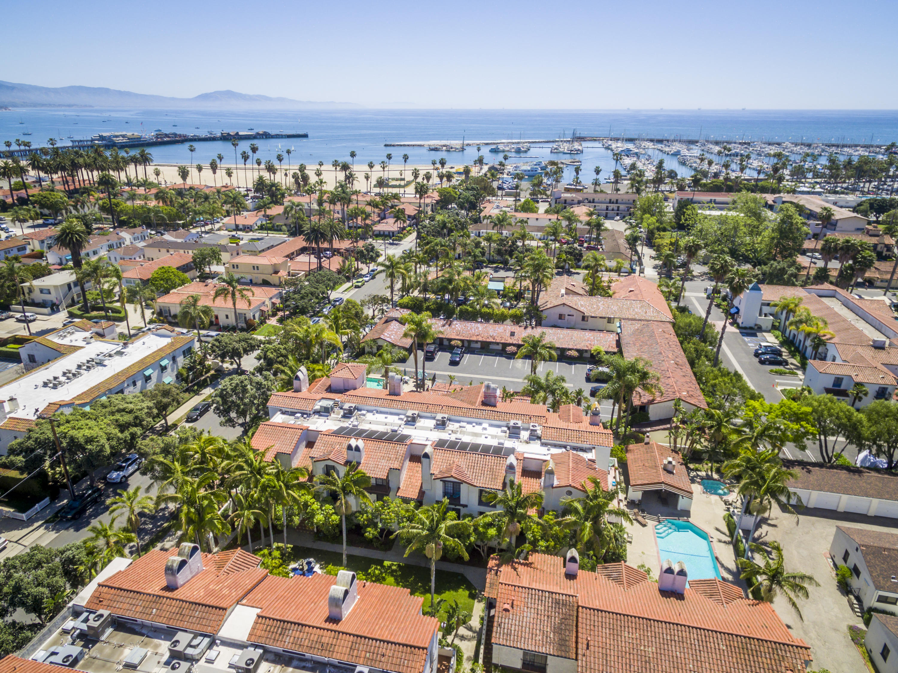 121 Bath Street, Unit D4 Santa Barbara, CA 93101 - Photo 12 of 15 Close to West Beach