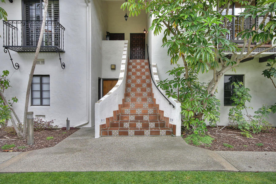121 Bath Street, Unit D4 Santa Barbara, CA 93101 - Photo 7 of 15 Front stairs