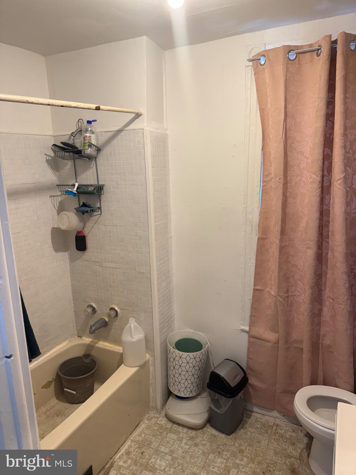 115 West Elm Street Reading, PA 19601 - Photo 6 of 13 Cozy bathroom with soft hues.