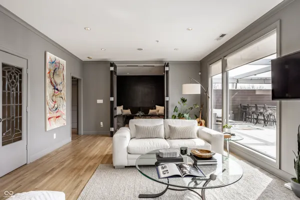 $1,195,000 | 932 Broadway Street, Unit 14, Indianapolis, IN 46202