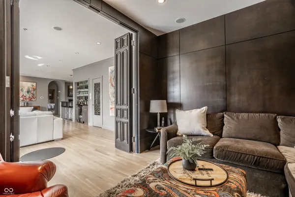 $1,195,000 | 932 Broadway Street, Unit 14, Indianapolis, IN 46202