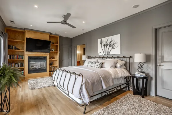 $1,195,000 | 932 Broadway Street, Unit 14, Indianapolis, IN 46202