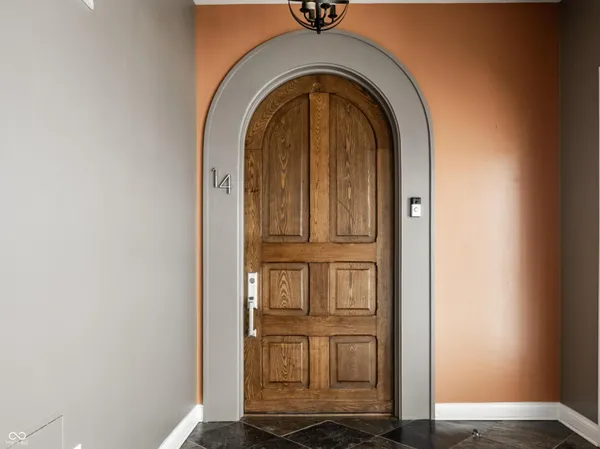 $1,195,000 | 932 Broadway Street, Unit 14, Indianapolis, IN 46202