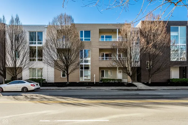 $1,195,000 | 932 Broadway Street, Unit 14, Indianapolis, IN 46202