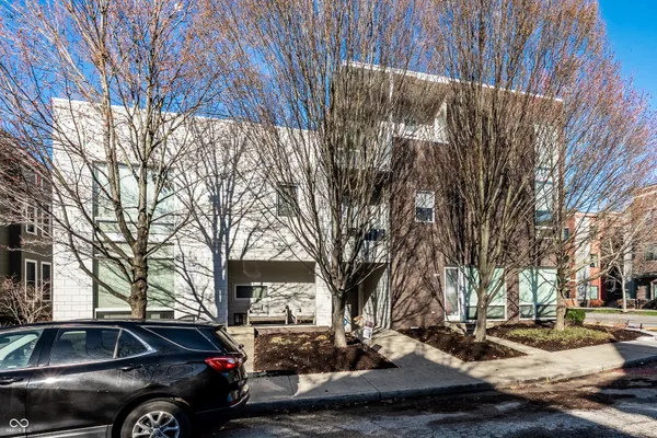 $1,195,000 | 932 Broadway Street, Unit 14, Indianapolis, IN 46202