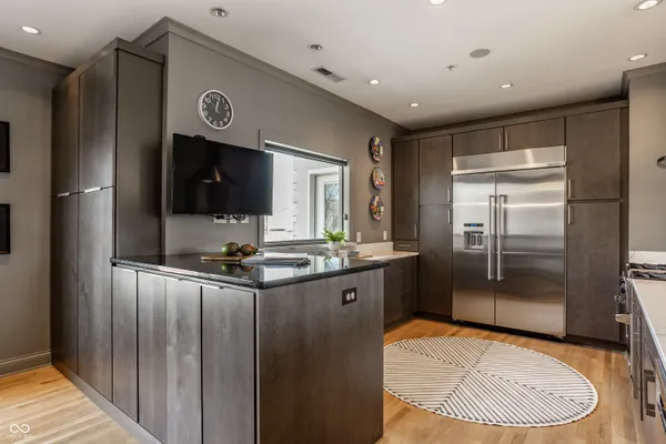 $1,195,000 | 932 Broadway Street, Unit 14, Indianapolis, IN 46202