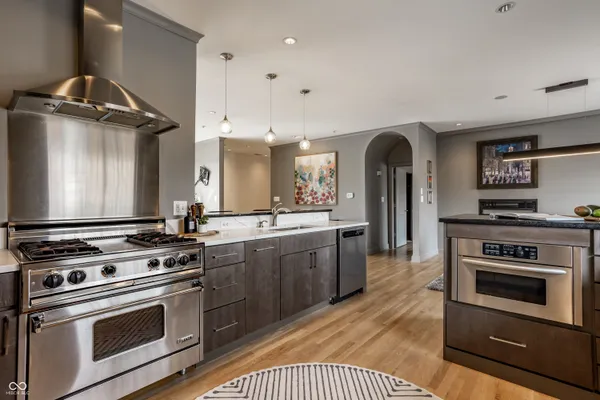 $1,195,000 | 932 Broadway Street, Unit 14, Indianapolis, IN 46202
