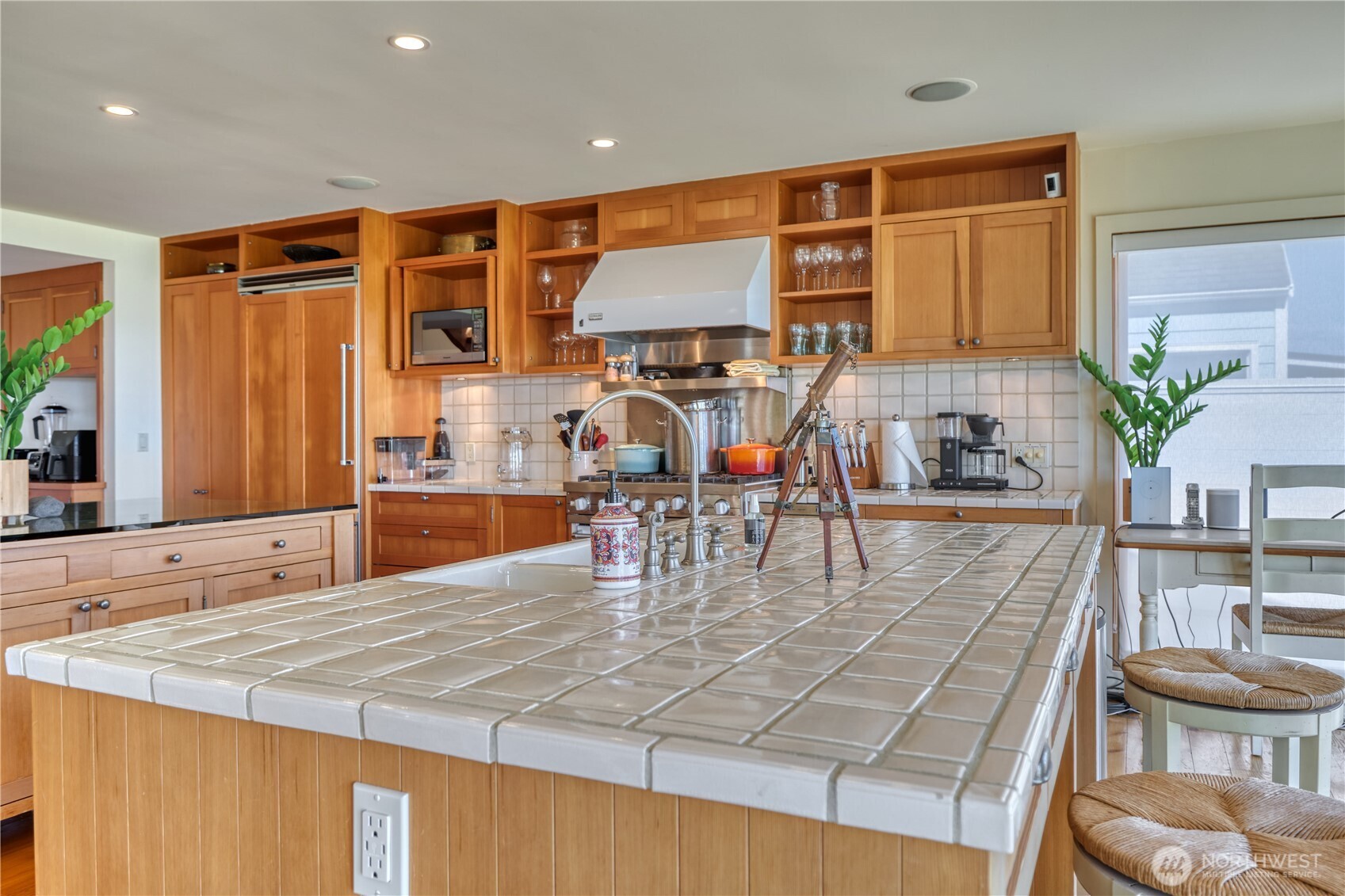 1617 Edwards Drive Point Roberts, WA 98281 - Photo 32 of 39