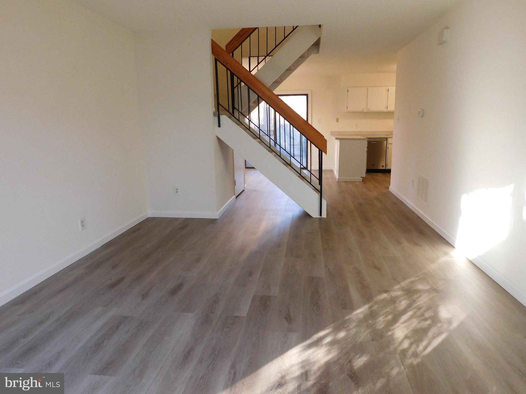 2130 Cartwright Place Reston, VA 20191 - Photo 2 of 25